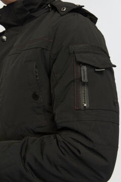 5656 Siyah Su İticili Rüzgar Geçirmez Mont