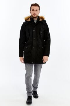 5613 Siyah Su İticili Rüzgar Geçirmez Parka Mont