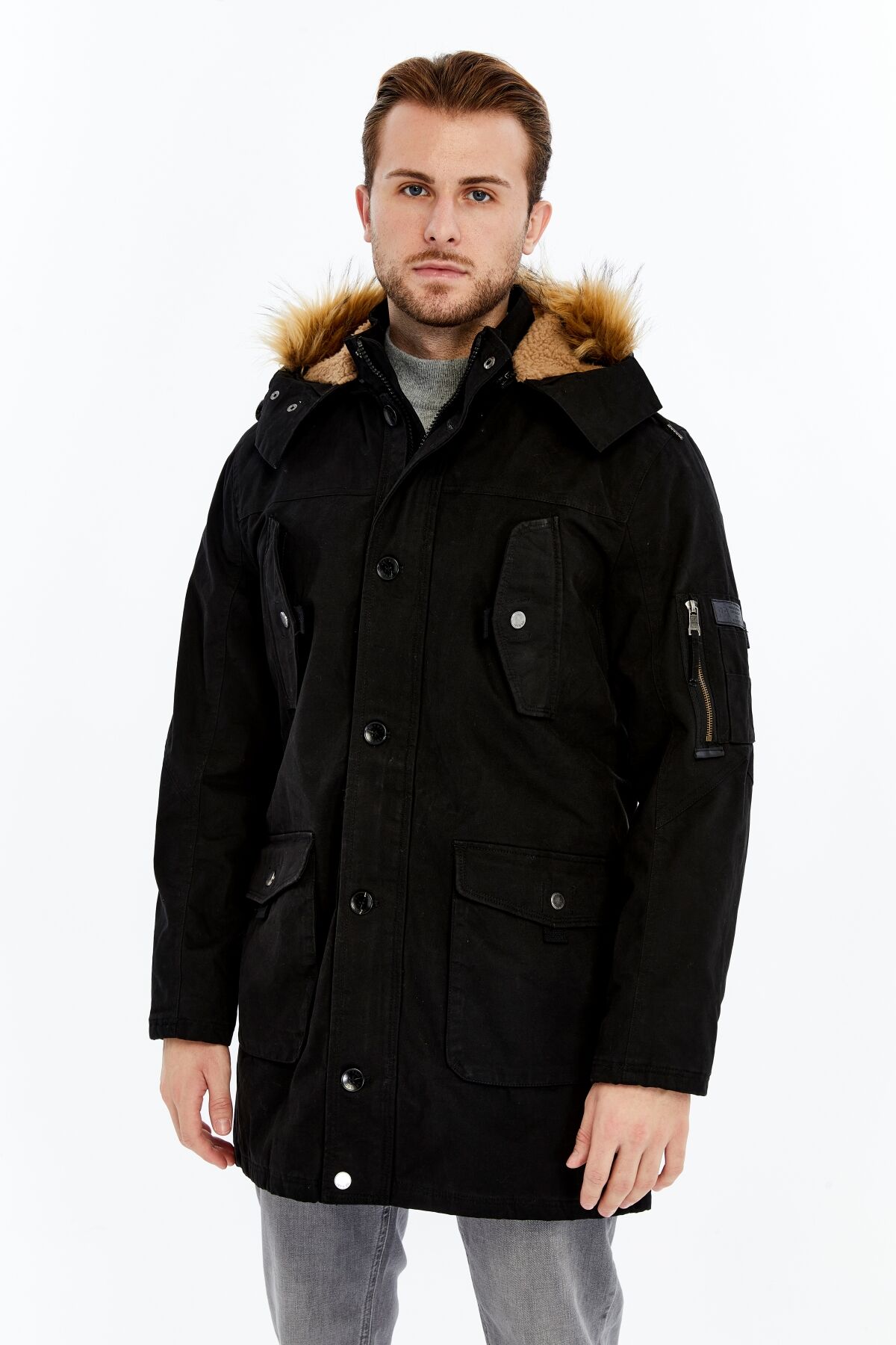 5613 Siyah Su İticili Rüzgar Geçirmez Parka Mont