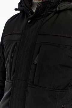 5617 Siyah Su İticili Rüzgar Geçirmez Mont