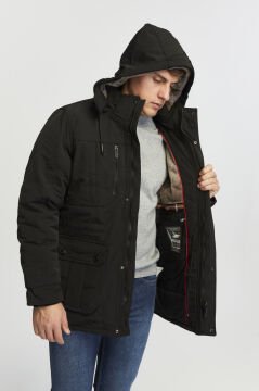 5654 Siyah Su İticili Rüzgar Geçirmez Mont Kaban