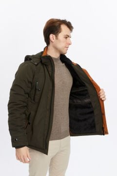 5657 Haki Su İticili Rüzgar Geçirmez Mont